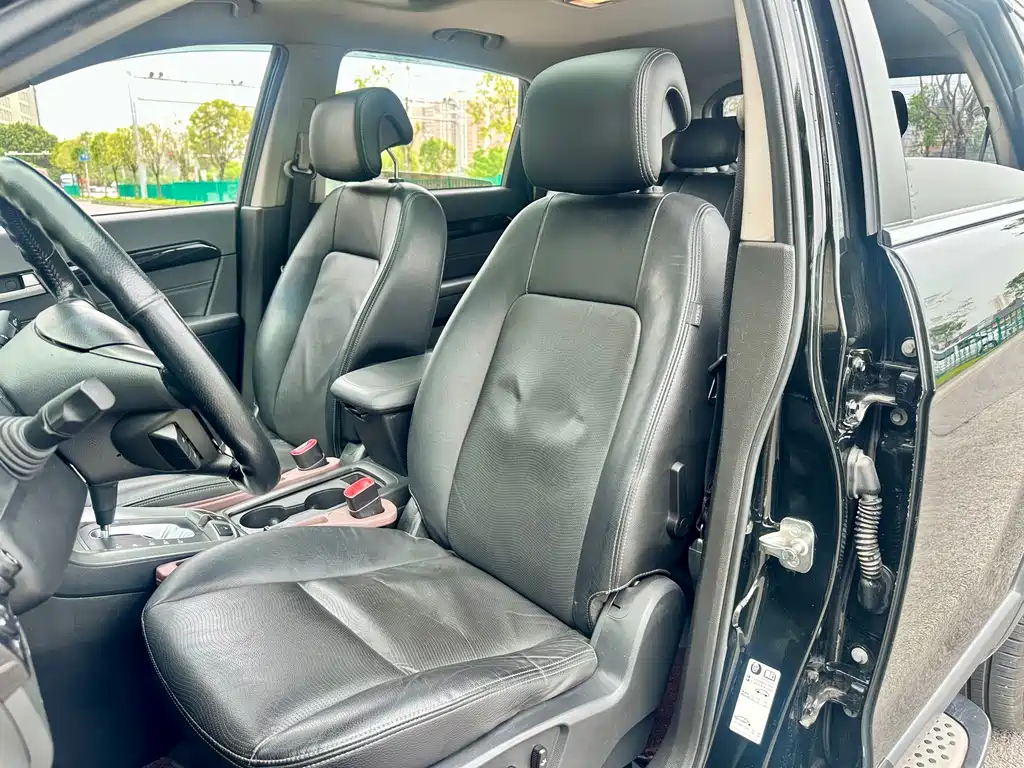 Chevrolet Captiva 2014 2.4L AWD Flagship Edition 7-Seater