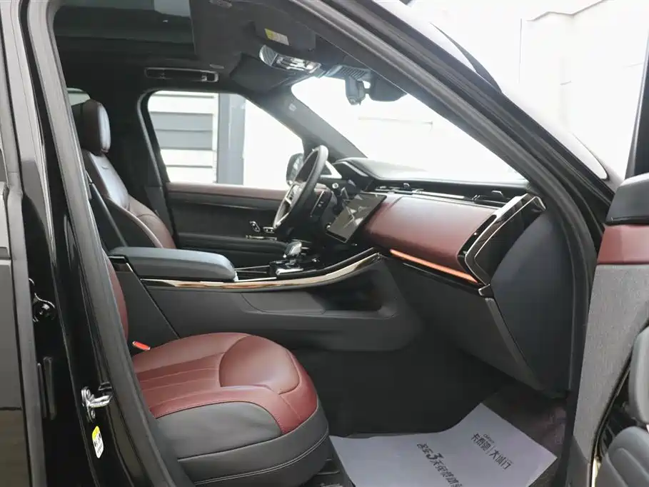 Range Rover Sport 2024 400PS Autobiography