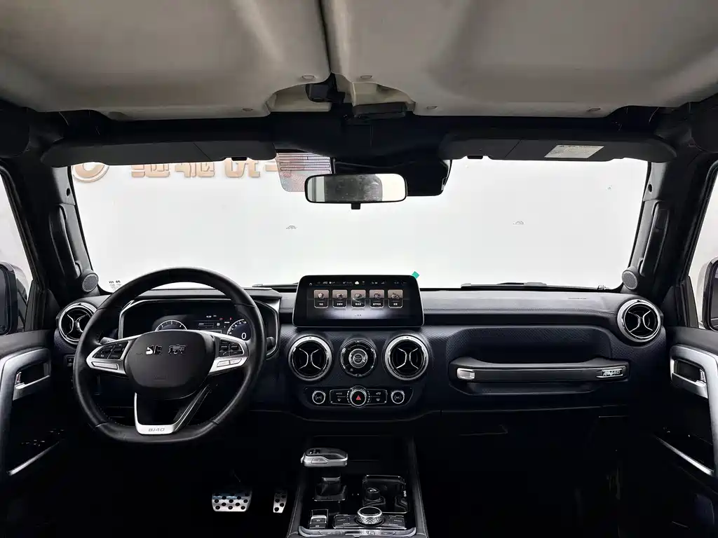 Beijing BJ40 2021 2.0D AT 4WD Blade Hero Knight Edition