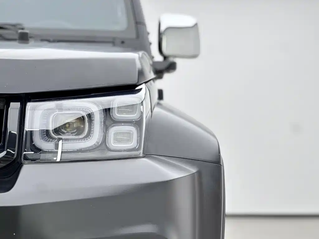 Beijing BJ40 2021 2.0D AT 4WD Blade Hero Knight Edition