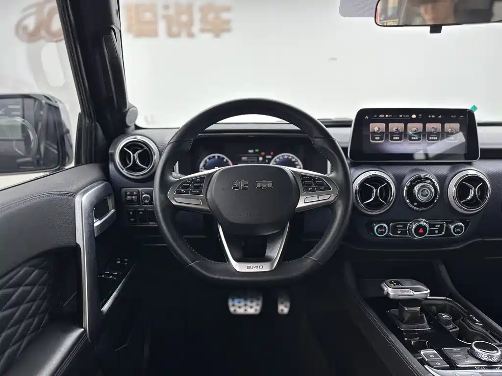 Beijing BJ40 2021 2.0D AT 4WD Blade Hero Knight Edition