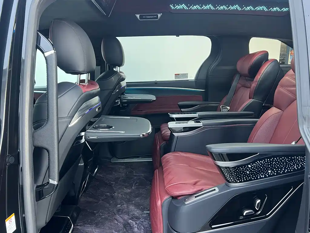 Toyota Sienna 2024 2.5L Hybrid Premium Edition