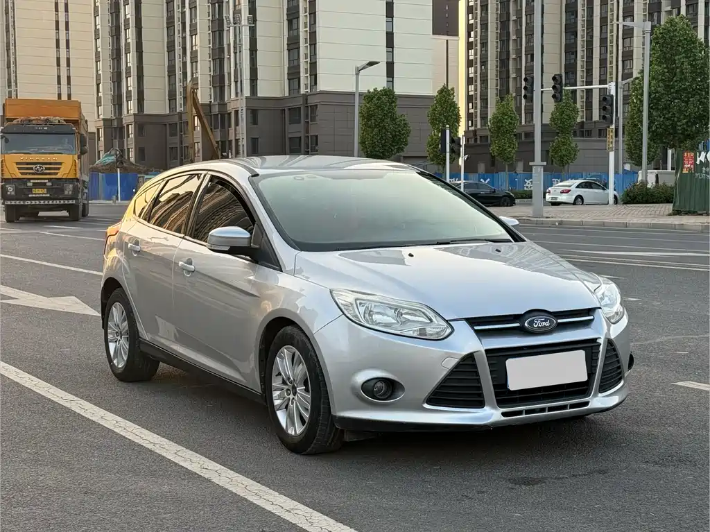 Ford Focus 2012 Hatchback 1.6L Automatic Comfort