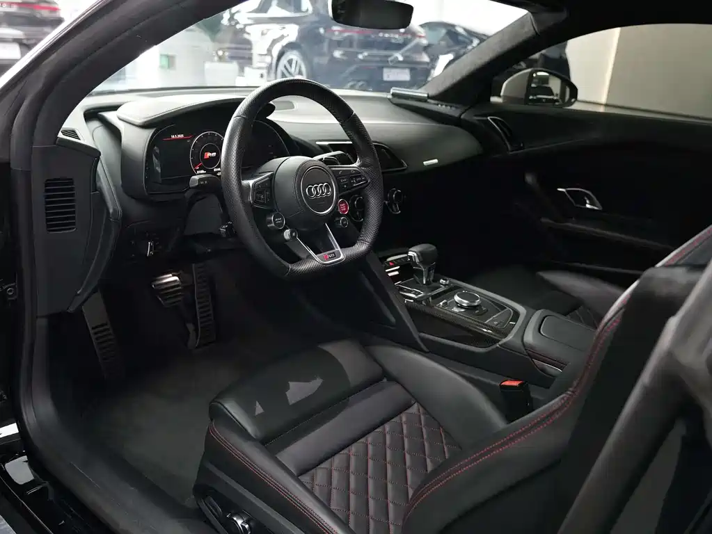Audi R8 2022 V10 Coupe performance