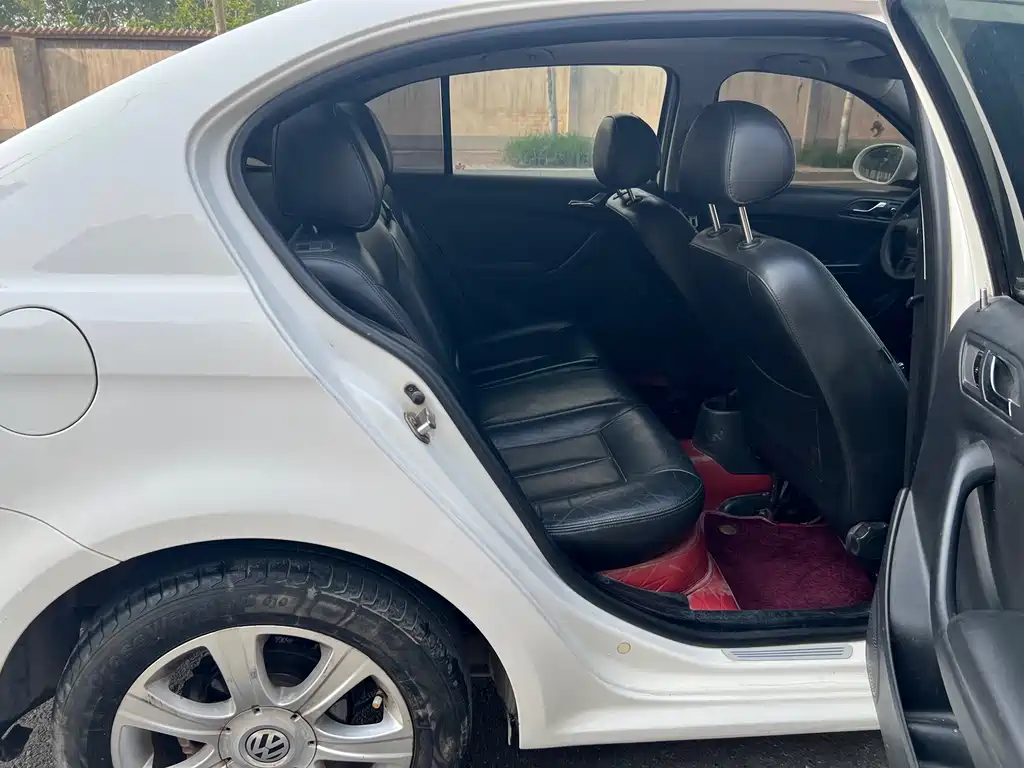 Volkswagen Lavida 2011 1.6L Automatic Pinxuan Edition
