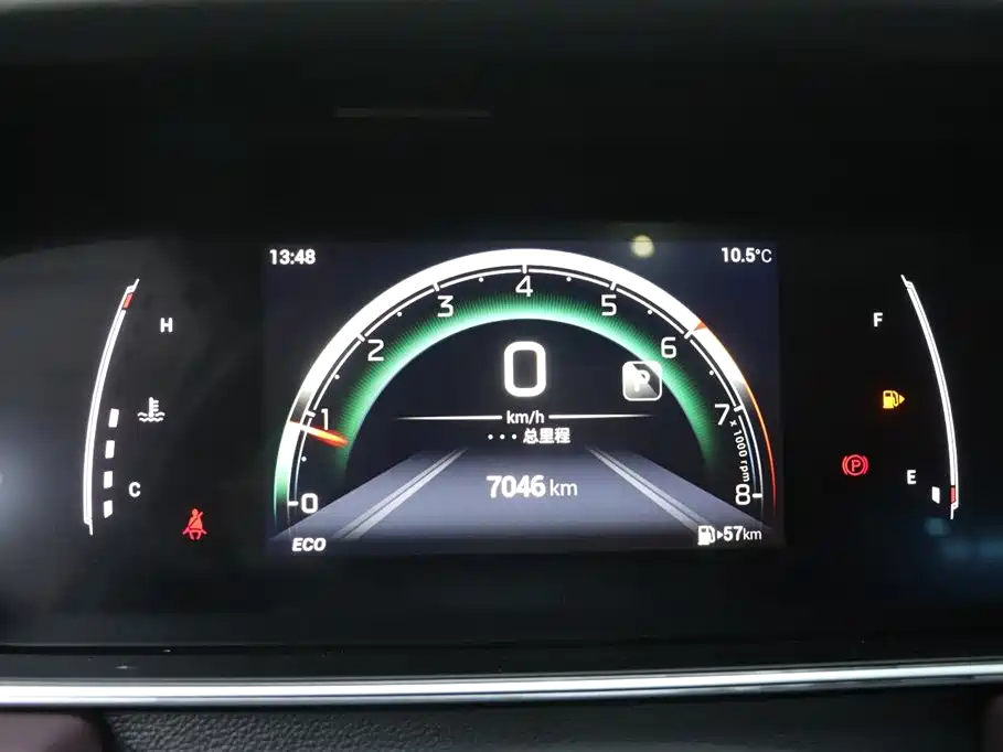 GAC Trumpchi M6 2023 PRO 270T DCT Luxury Edition