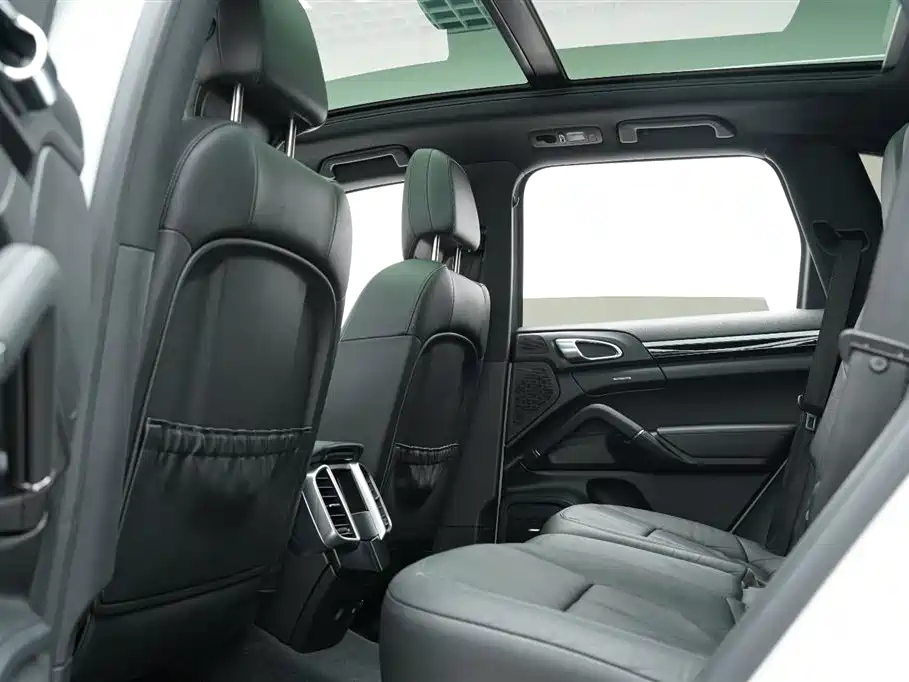Porsche Cayenne 2011 3.0T