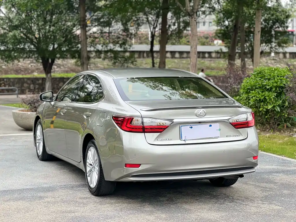 Lexus ES 2015 200 Elite Edition