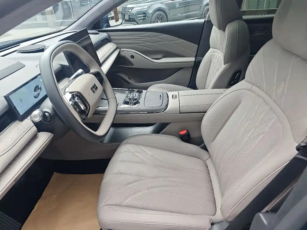 Geely Galaxy Xingyao 8 2025 130km EM-P Starship Edition
