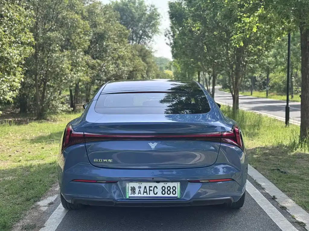 Neta S 2022 Battery Electric 715km Rear-Wheel Drive Mid Edition
