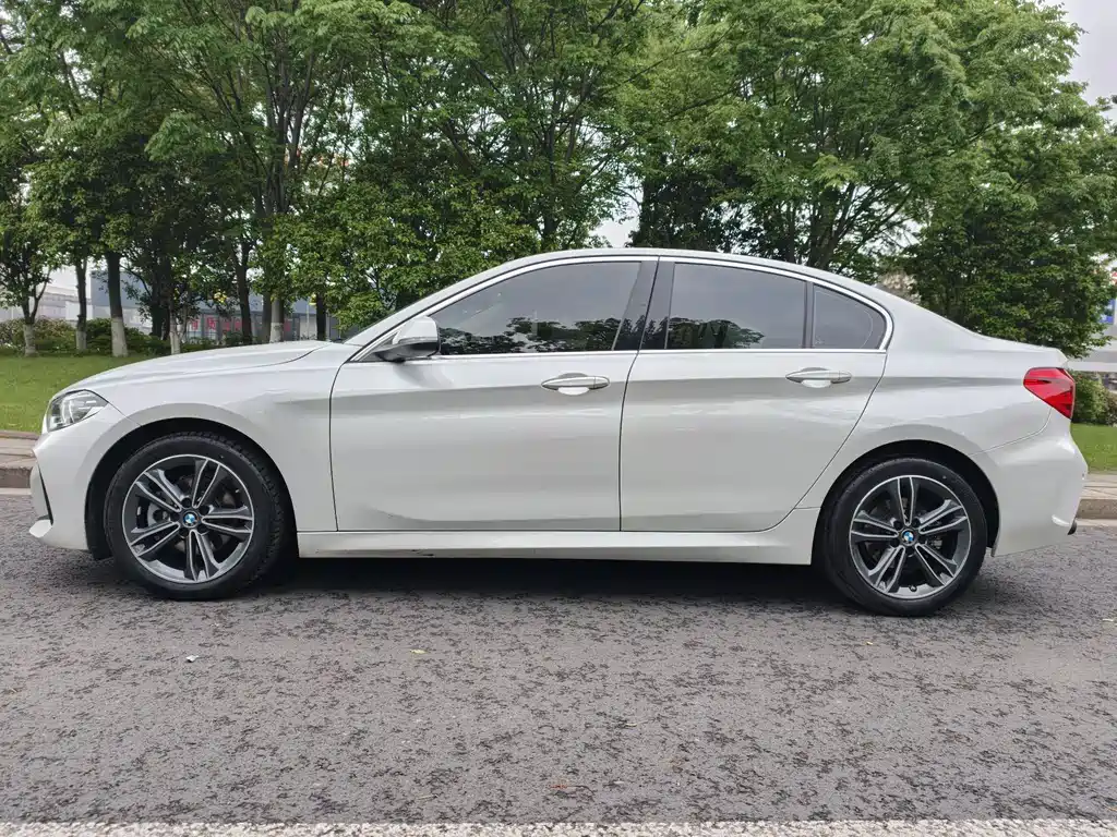 BMW 1 Series 2021 120i M Sport