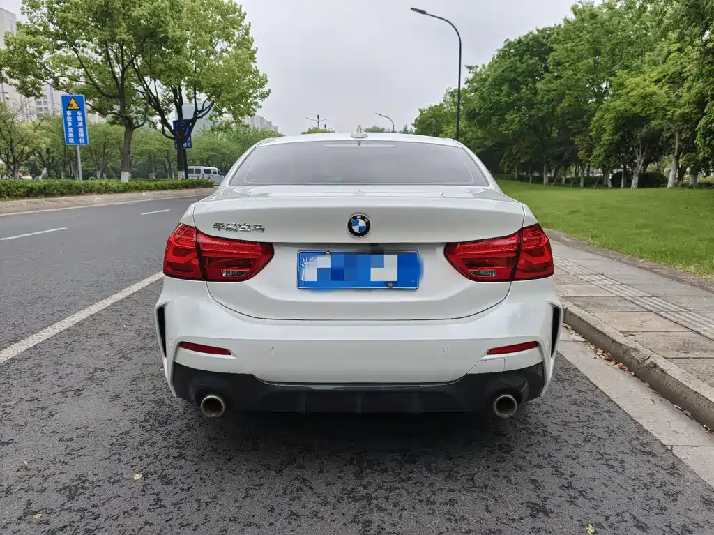 BMW 1 Series 2021 120i M Sport