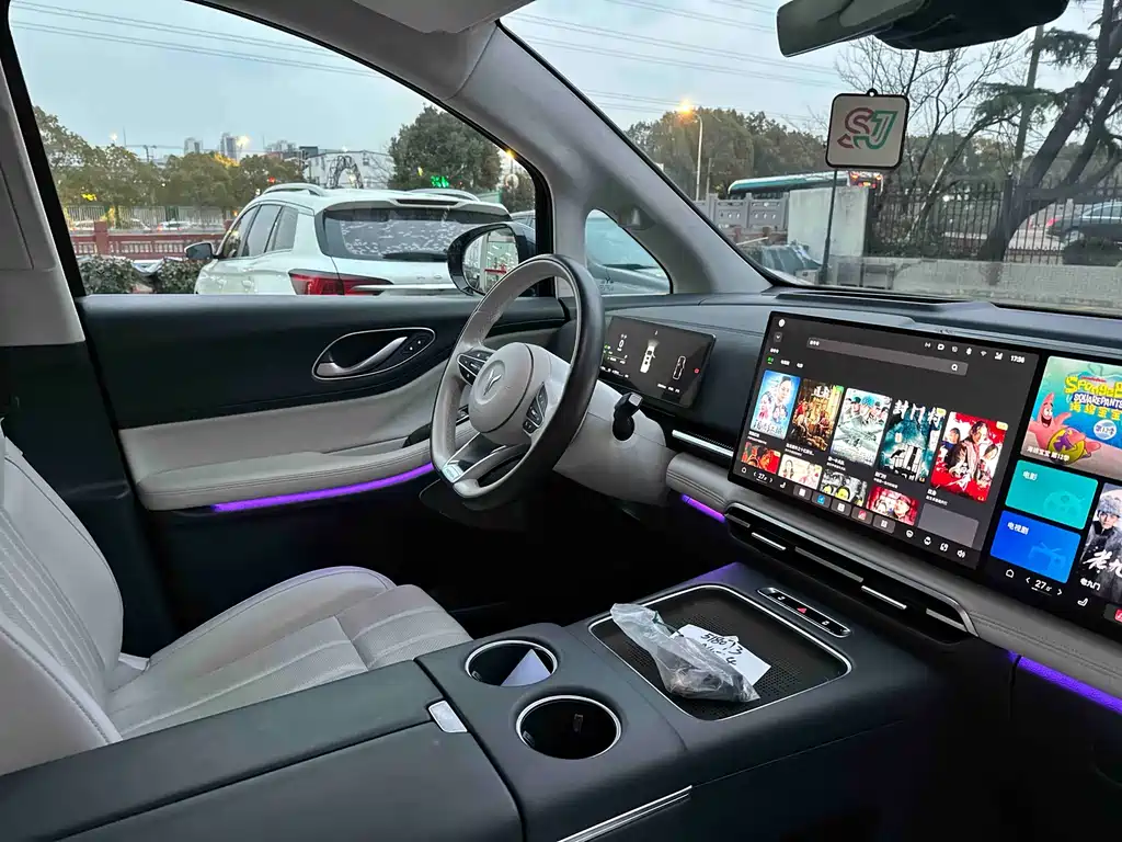 Voyah Dreamer 2025 PHEV AWD Flagship Kunpeng Edition