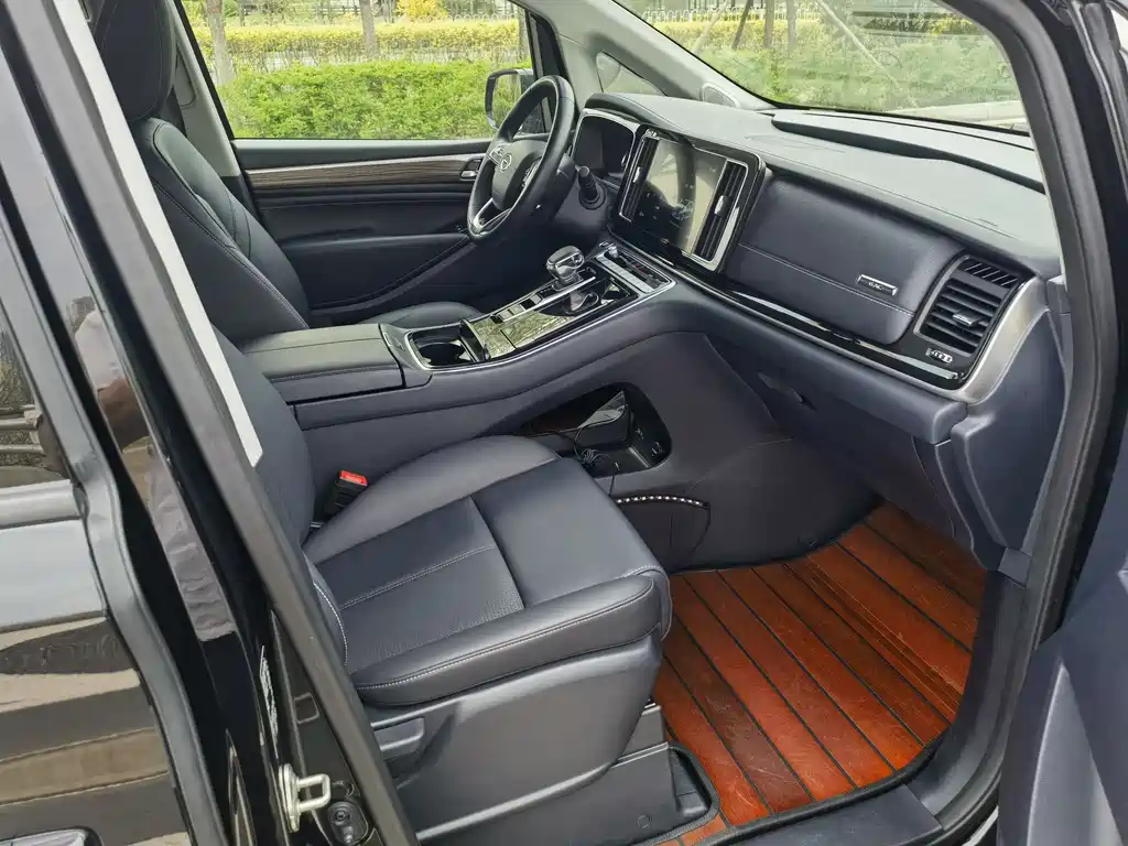 GAC Trumpchi M8 2023 Leader Series 390T Premium Edition