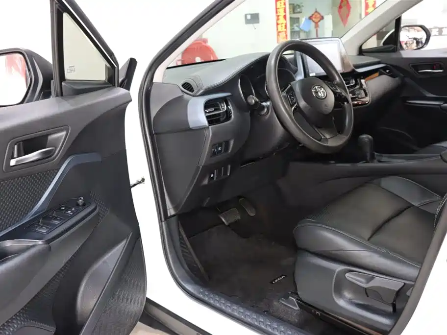 Toyota IZOA 2021 2.0L Yixiang Edition