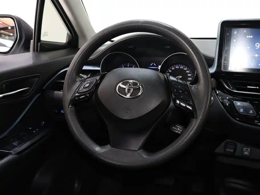 Toyota IZOA 2021 2.0L Yixiang Edition