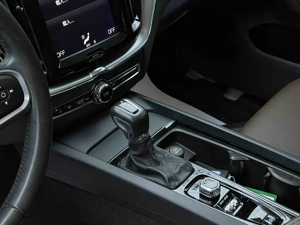 Volvo XC60 2018 T5 AWD Inscription