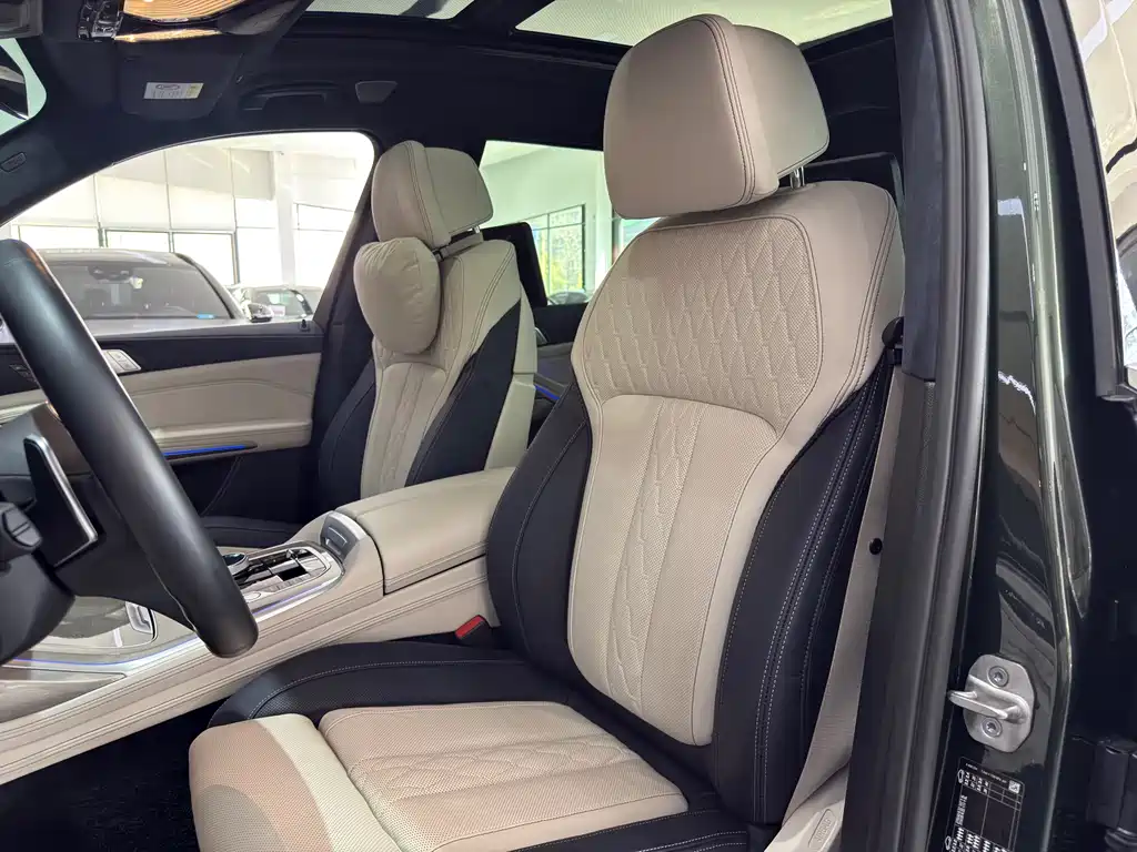 BMW X7 2021 xDrive40i Executive M Sport Package