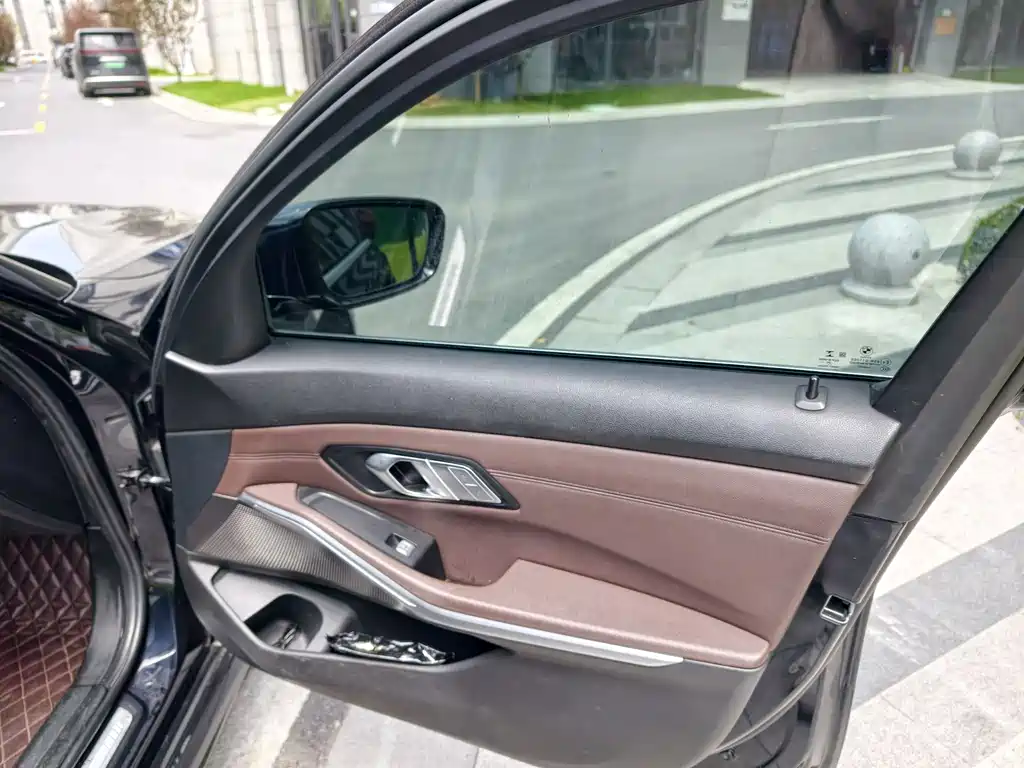 BMW 3 Series 2021 325Li M Sport Package