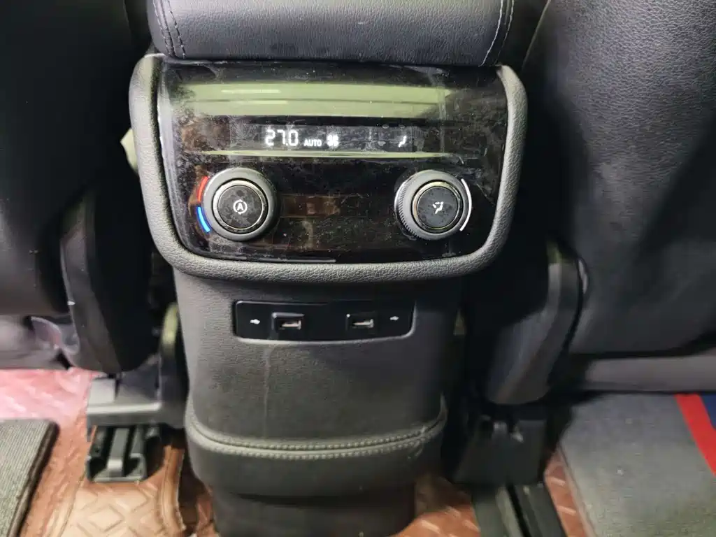 NIO ES8 2018 355km Base Edition 7-seat