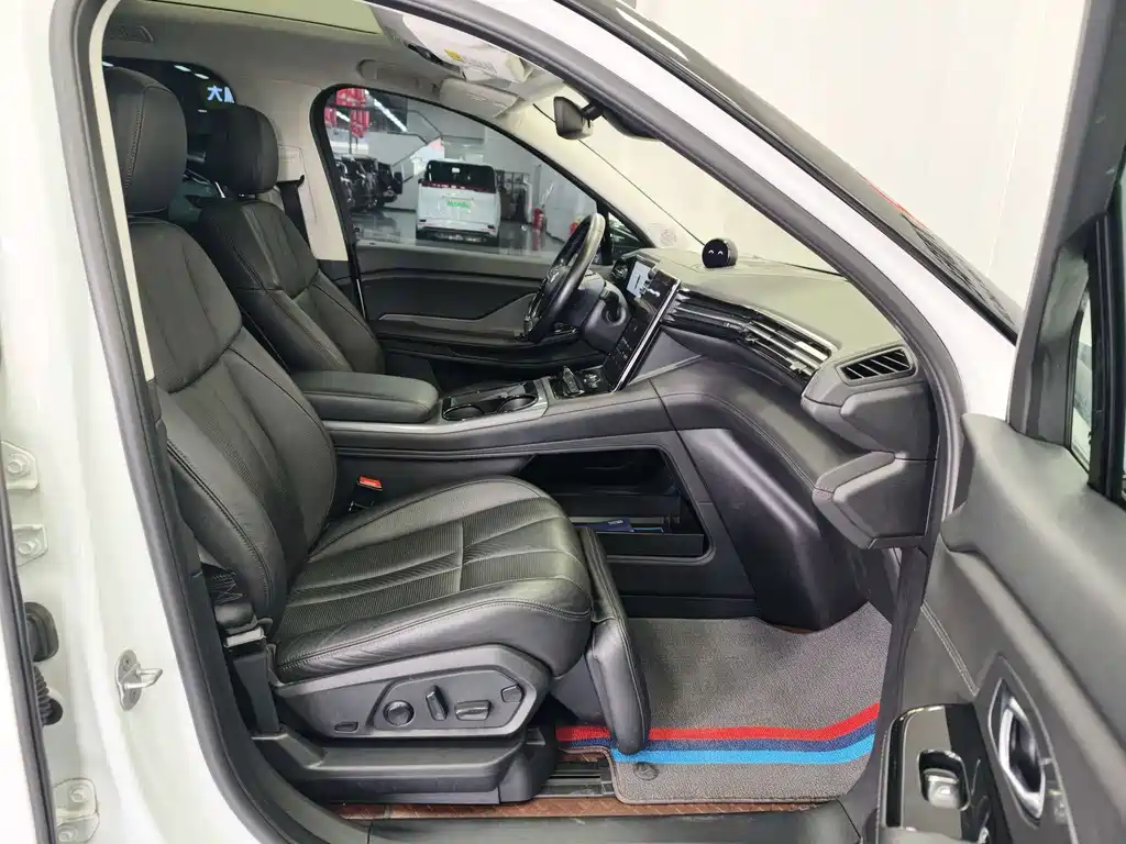 NIO ES8 2018 355km Base Edition 7-seat