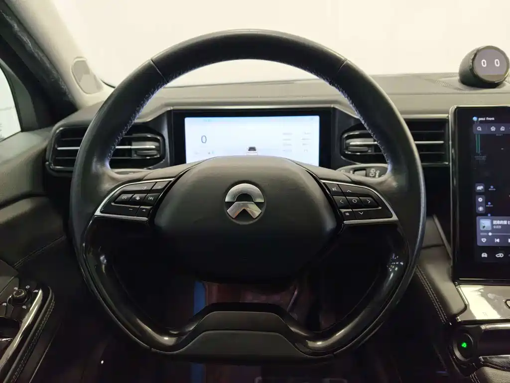 NIO ES8 2018 355km Base Edition 7-seat