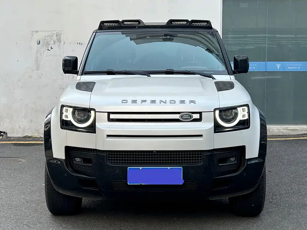 Land Rover Defender 2025 110 3.0T P400 X-Dynamic HSE