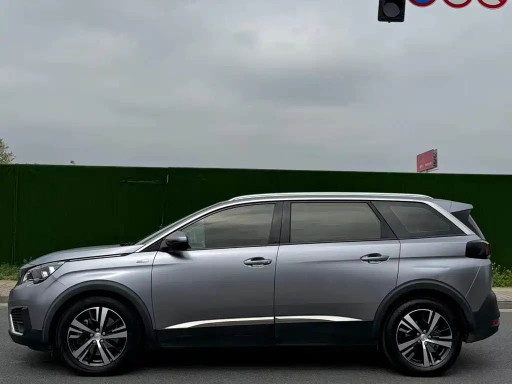 Peugeot 5008 2017 380THP 7-Seater Elite Edition