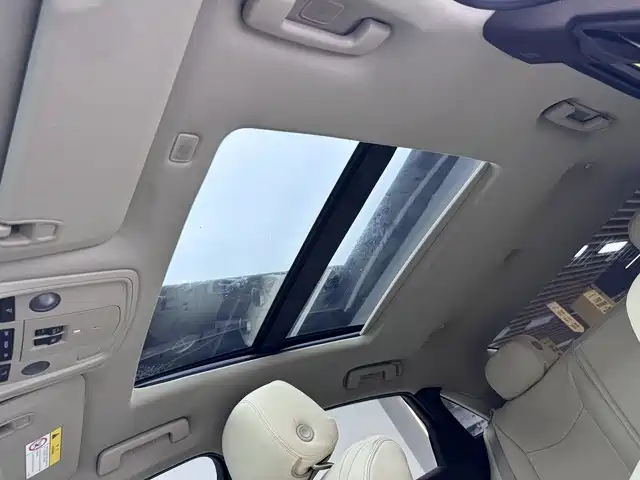 Cadillac XTS 2017 28T Technical