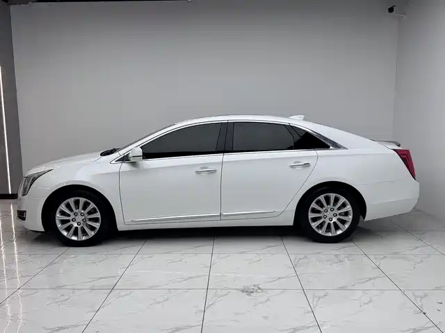 Cadillac XTS 2017 28T Technical