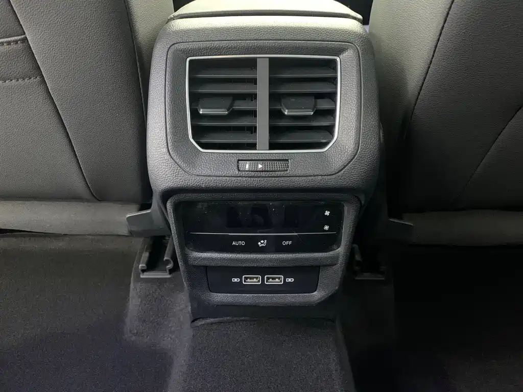 Volkswagen Tayron 2022 280TSI FWD Luxury Smart Connect Edition