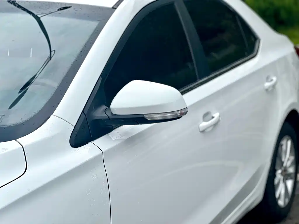 Roewe 360