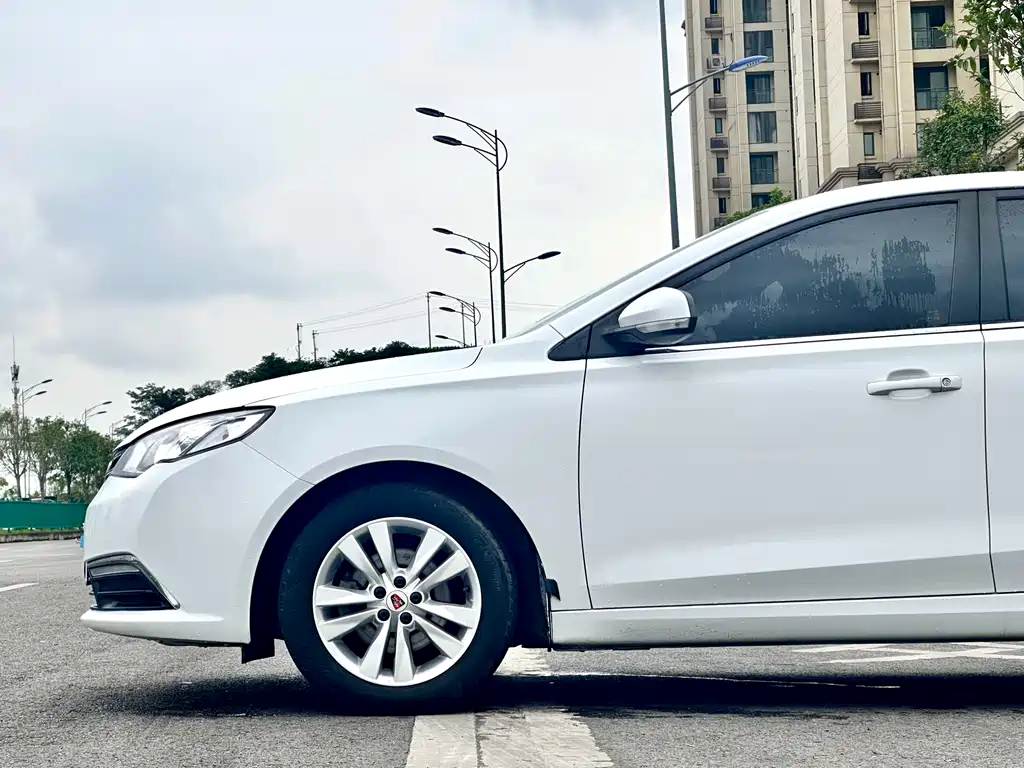 Roewe 360