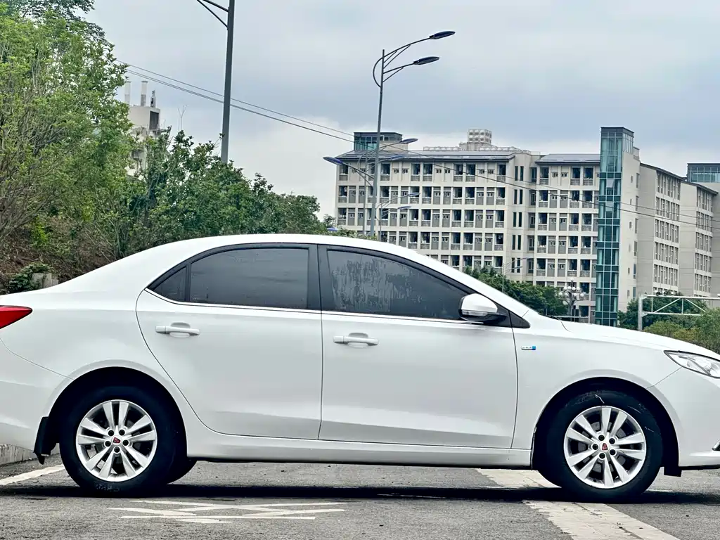 Roewe 360
