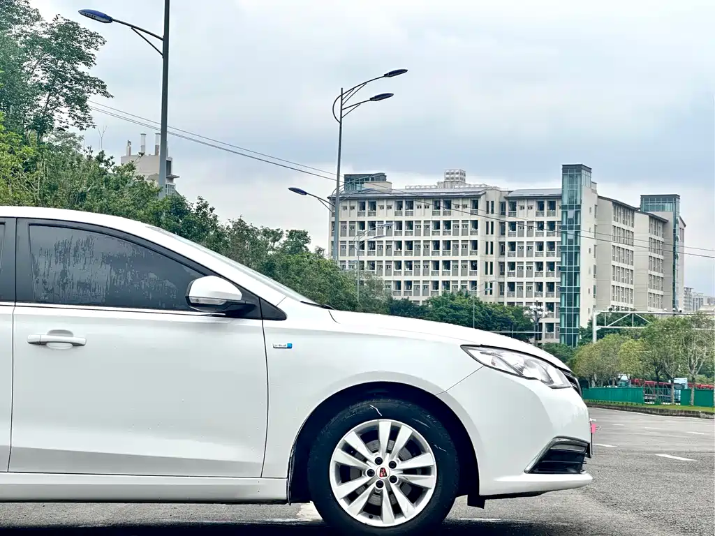 Roewe 360