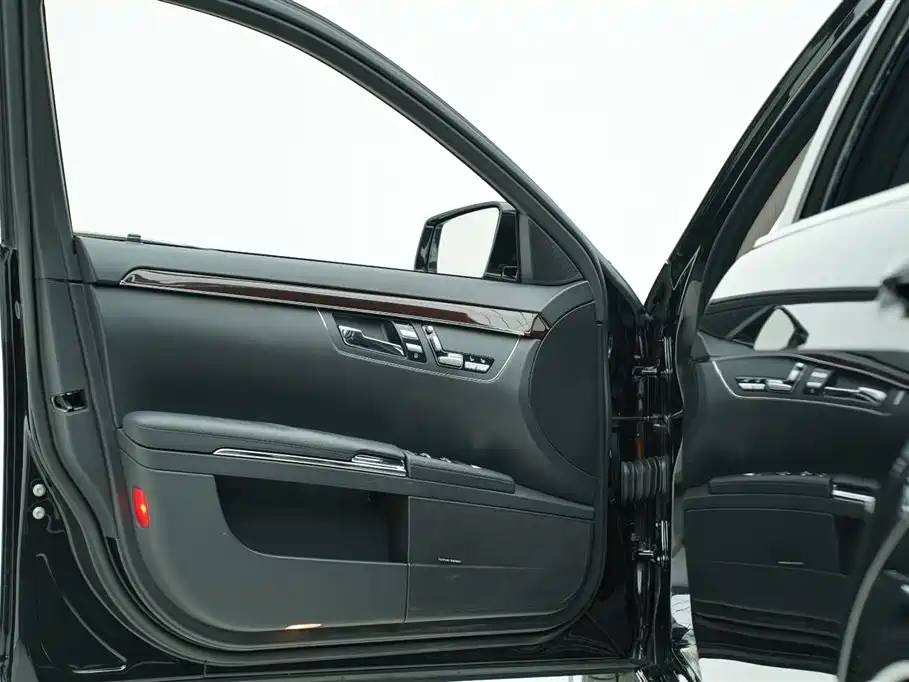 Mercedes-Benz S-Class 2010 S 350 L 4MATIC
