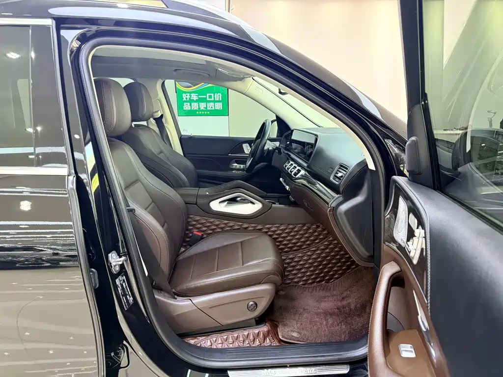 Mercedes-Benz GLS 450 4MATIC Fashion Edition 2021