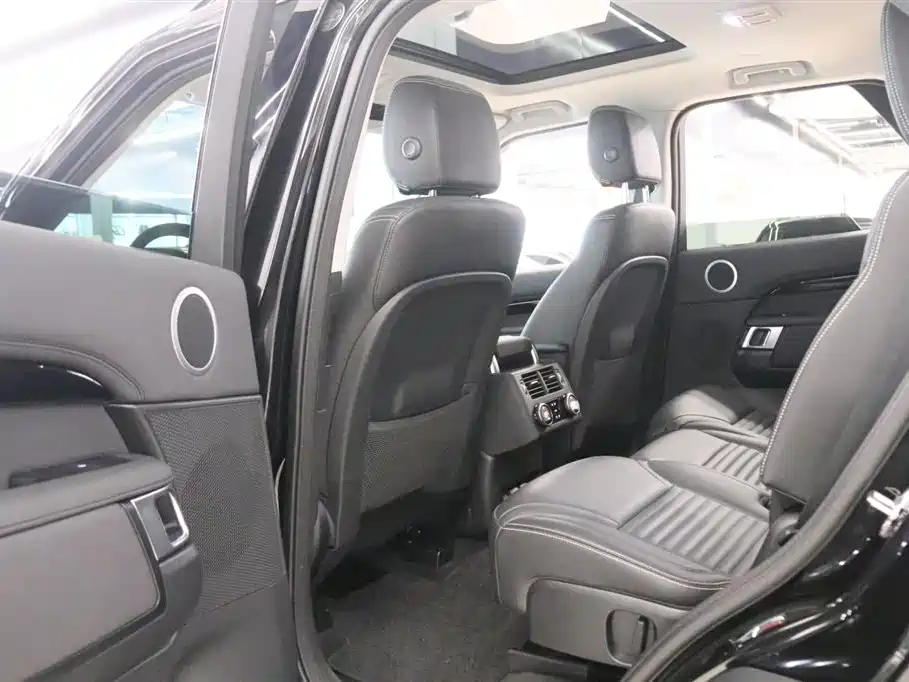 Land Rover Discovery 2024 360PS S