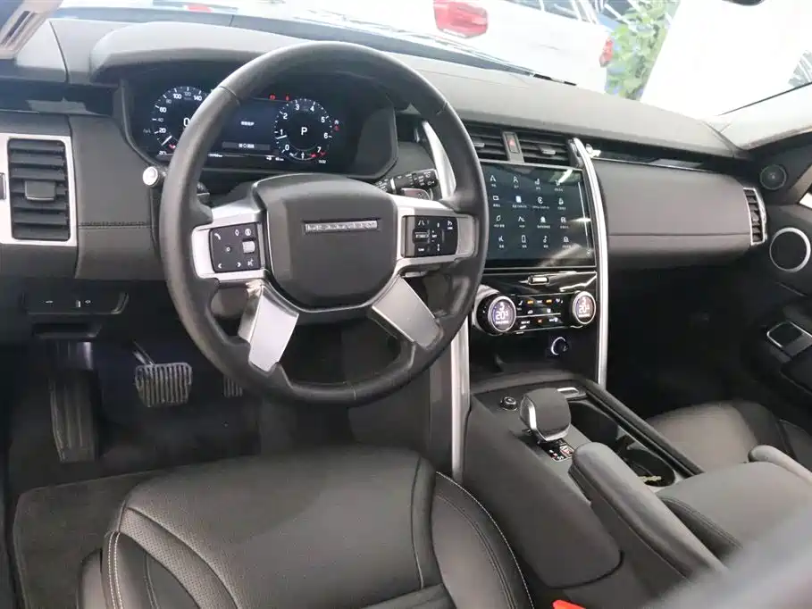 Land Rover Discovery 2024 360PS S