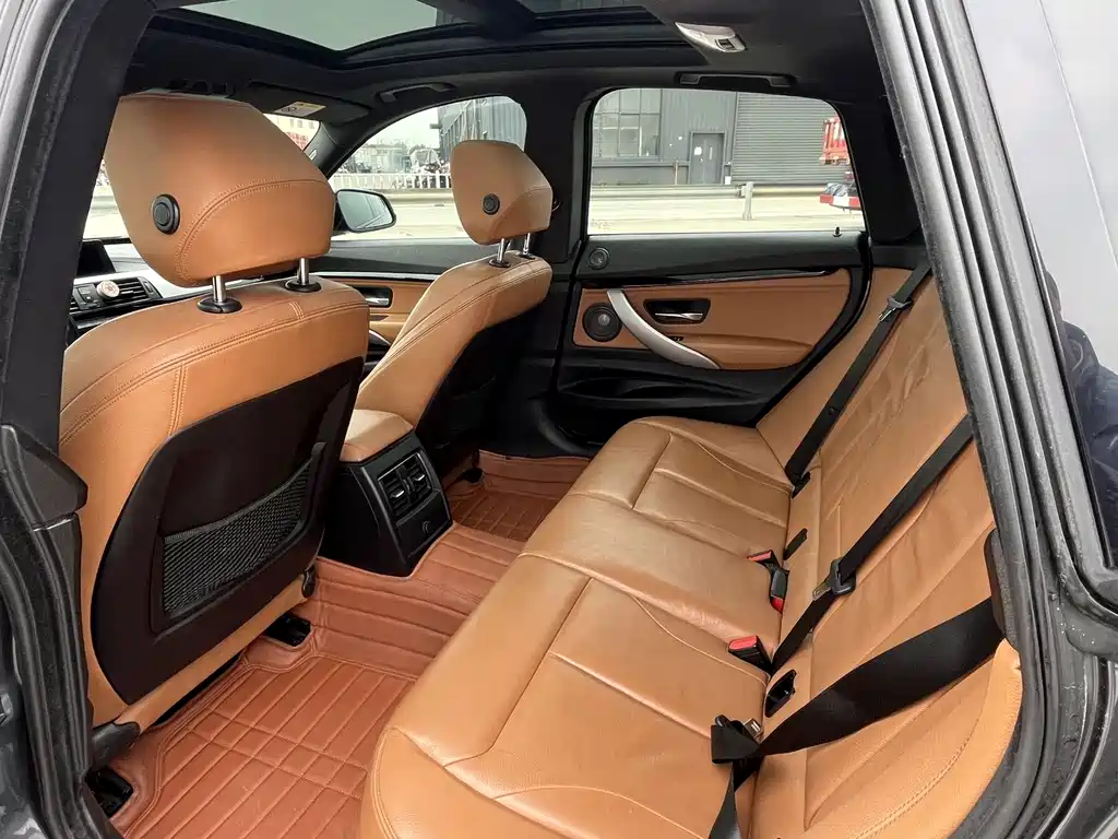 BMW 3 Series GT 2019 320i M Sport