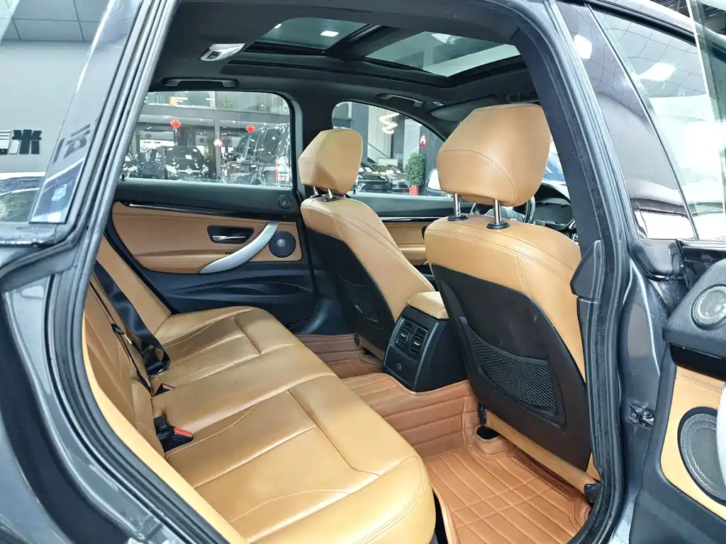 BMW 3 Series GT 2019 320i M Sport