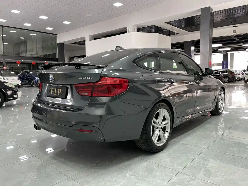BMW 3 Series GT 2019 320i M Sport