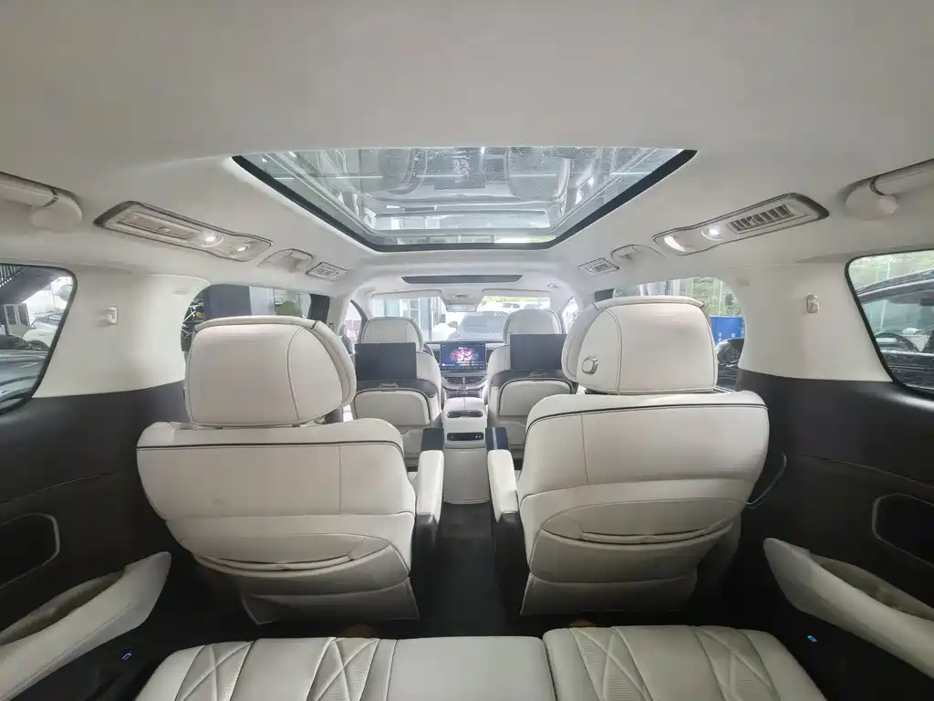 DENZA D9 2024 DM-i 980 AWD Flagship