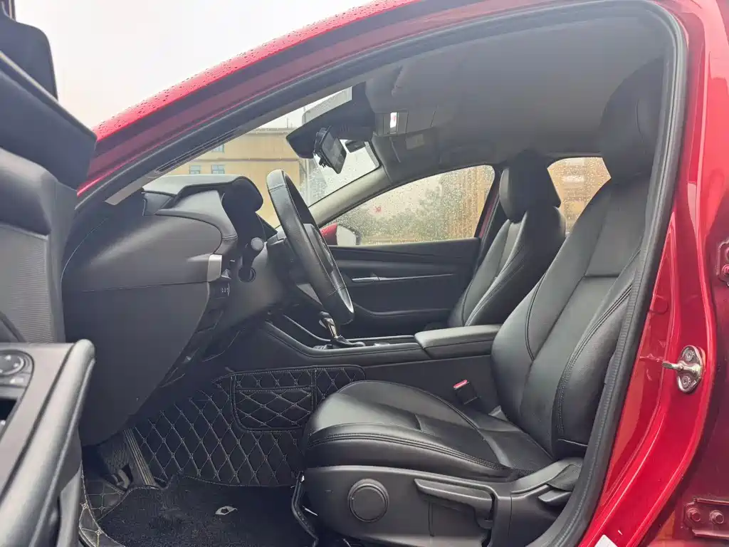 Mazda 3 Axela 2020 1.5L Automatic Zhimei Edition