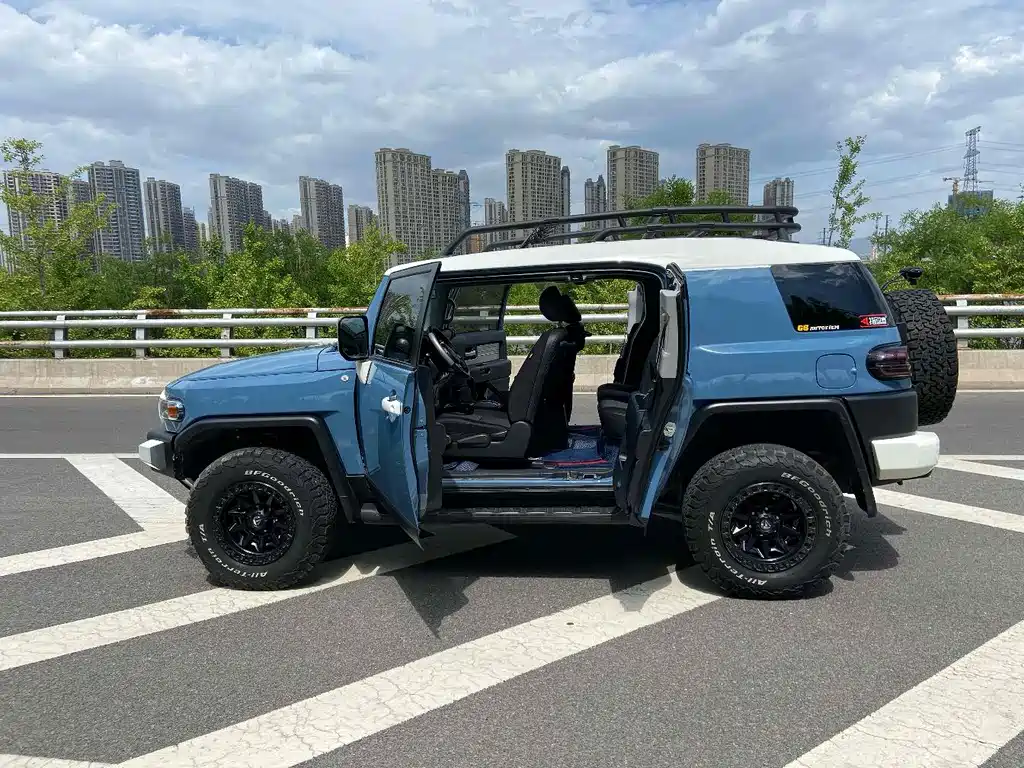Toyota FJ Cruiser 2020 4.0L Automatic