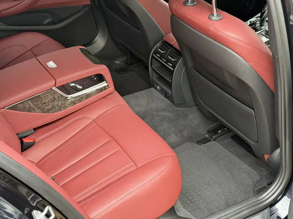BMW 5 Series 2018 Updated 530Li Leading Model M Sport Package