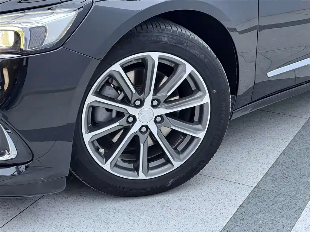 2022 Buick LaCrosse 652T Luxury