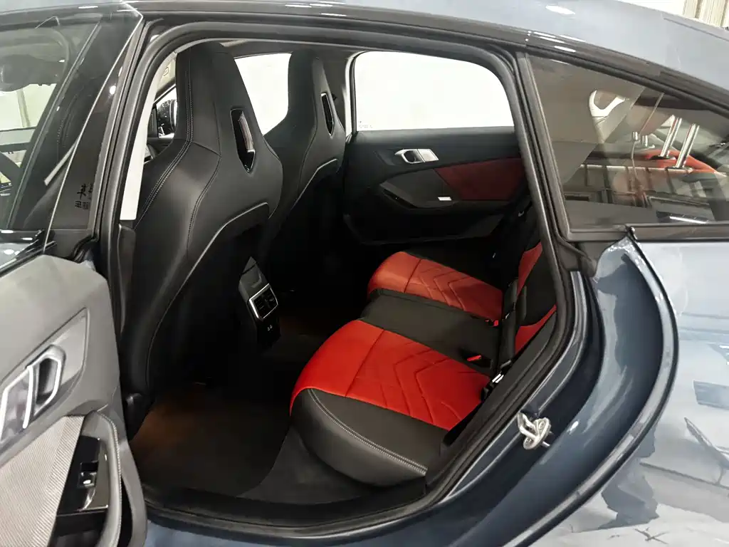 BMW 2 Series 2025 225L M Sport Night Edition