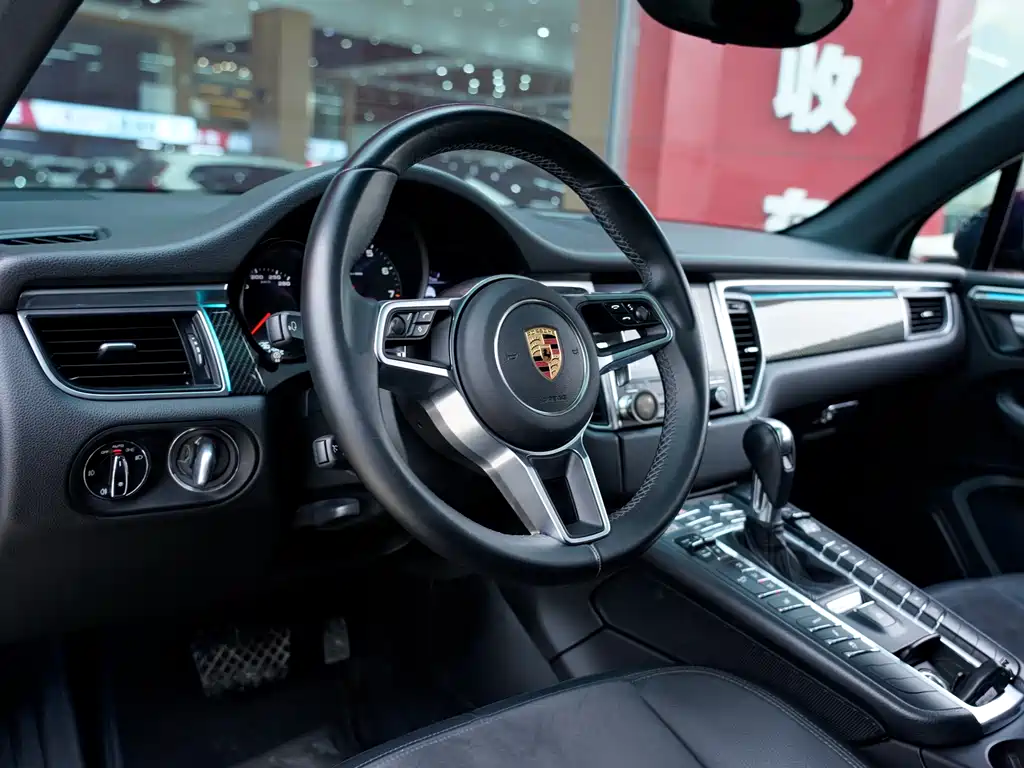 Macan 2.0T 2017 Model