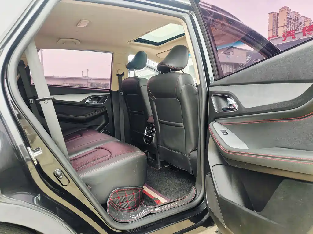 Baojun 560 2016 1.5T Manual Luxury